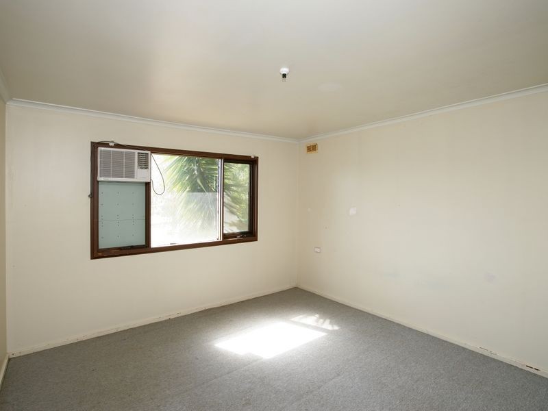4 Rogers Place, Tolland NSW 2650