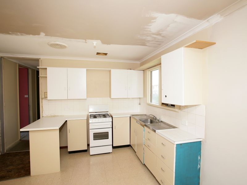 4 Rogers Place, Tolland NSW 2650