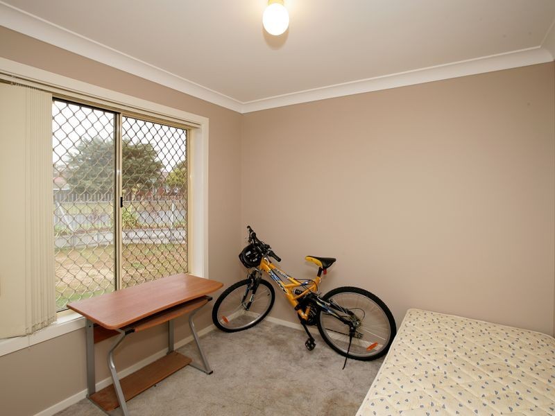 120 Raye Street, Tolland NSW 2650