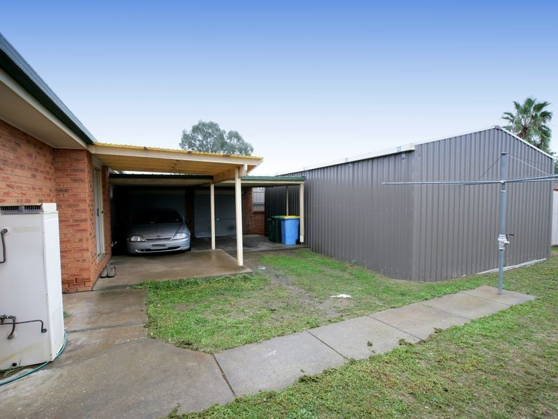 120 Raye Street, Tolland NSW 2650