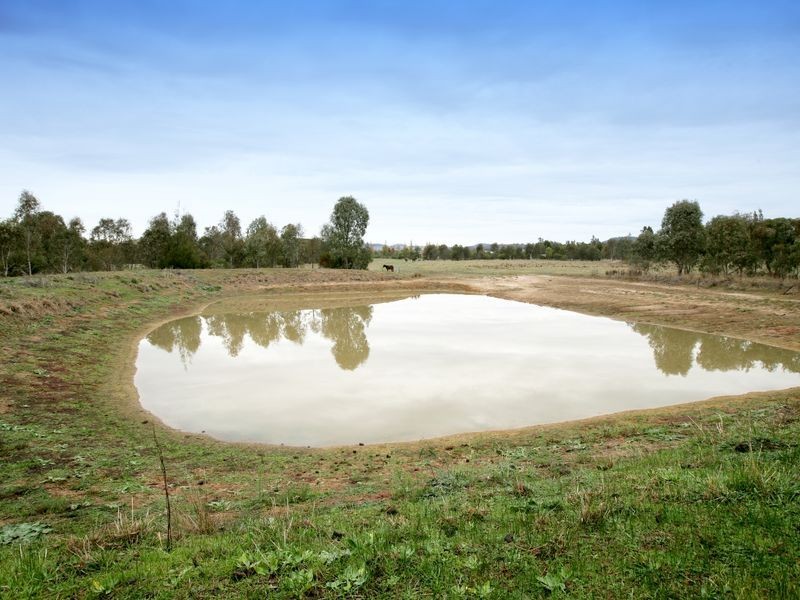 4 Campaspe Close, Springvale NSW 2650