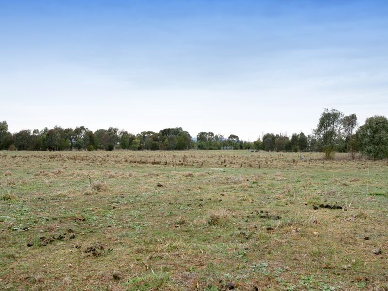 4 Campaspe Close, Springvale NSW 2650