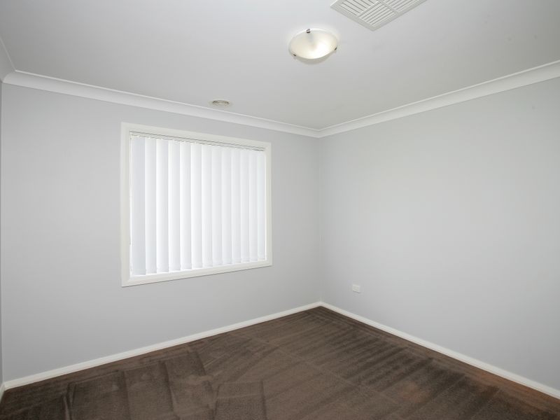 2 Birri Place, Glenfield Park NSW 2650