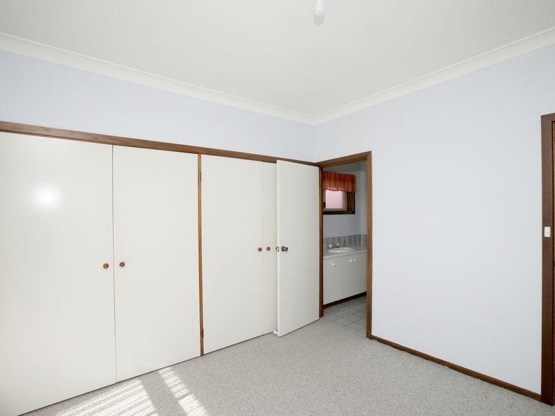 4 Nardoo Street, Glenfield Park NSW 2650