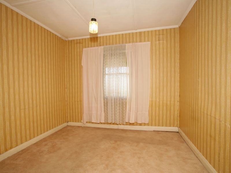 12 Wooden Street, Turvey Park NSW 2650