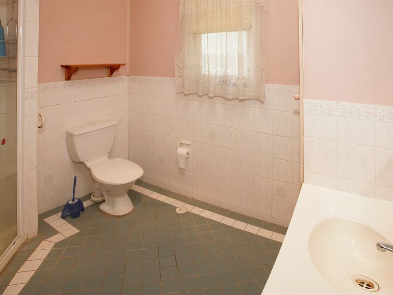 12 Wooden Street, Turvey Park NSW 2650