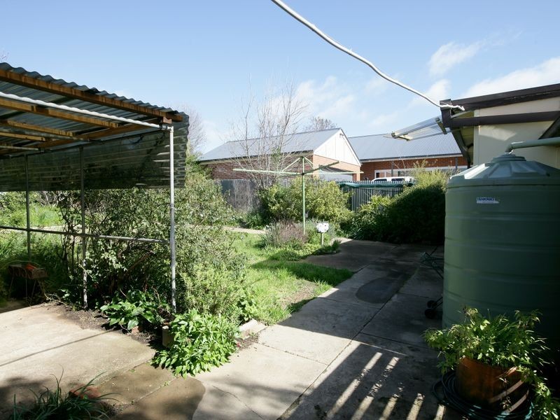 12 Wooden Street, Turvey Park NSW 2650