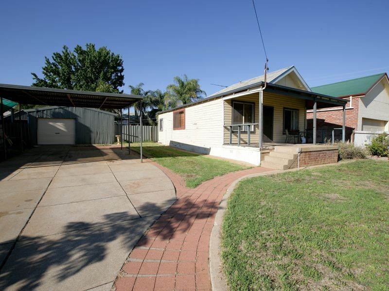 60 Urana Street, Turvey Park NSW 2650