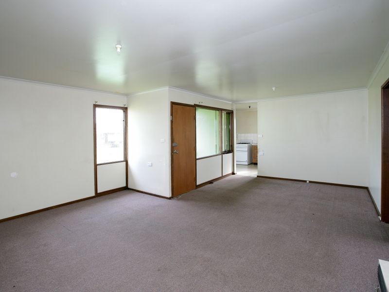 4 Toy Place, Tolland NSW 2650
