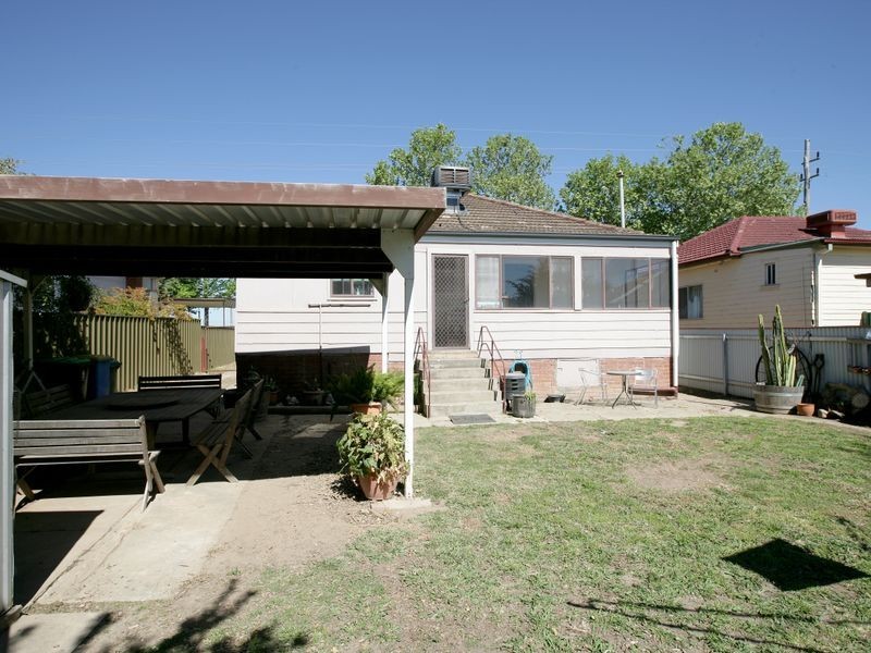 115 Beckwith Street, Wagga Wagga NSW 2650