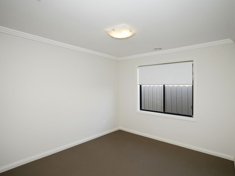 26 Mirrul Street, Glenfield Park NSW 2650