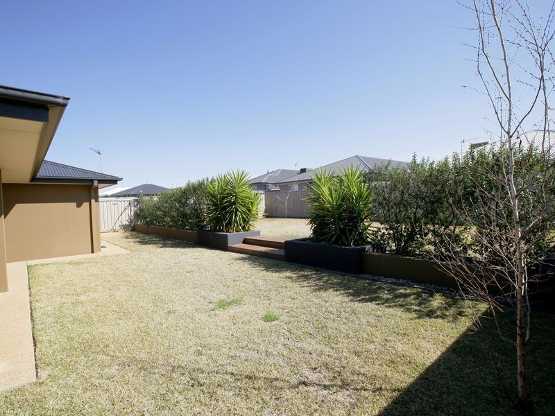 26 Mirrul Street, Glenfield Park NSW 2650