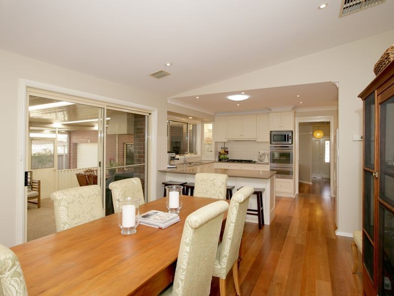 48 Kimberley Drive, Tatton NSW 2650