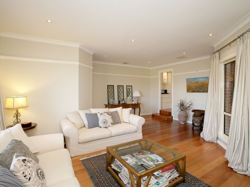 48 Kimberley Drive, Tatton NSW 2650