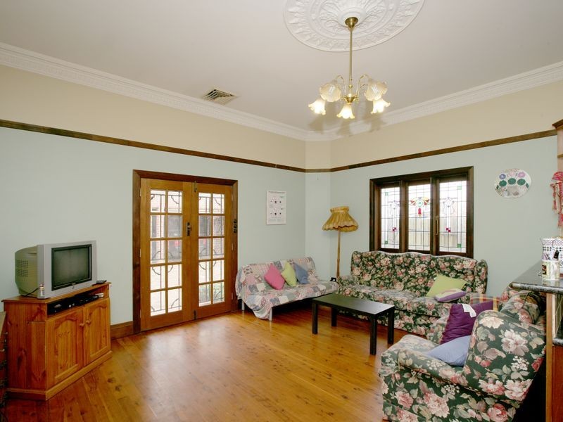 196 Edward Street, Wagga Wagga NSW 2650
