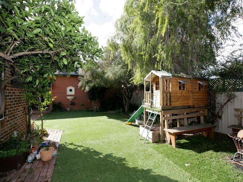 196 Edward Street, Wagga Wagga NSW 2650