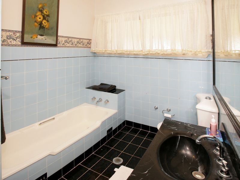 40 Grove Street, Kooringal NSW 2650