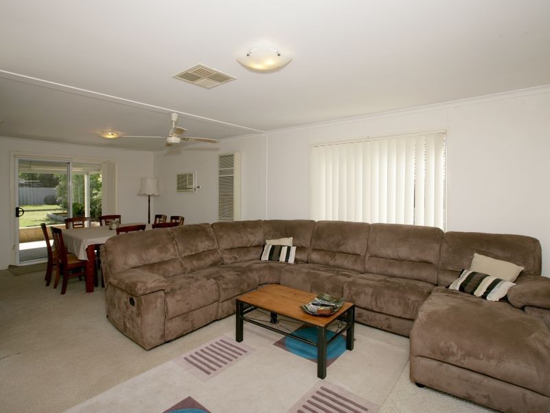 79 Pugsley Avenue, Estella NSW 2650