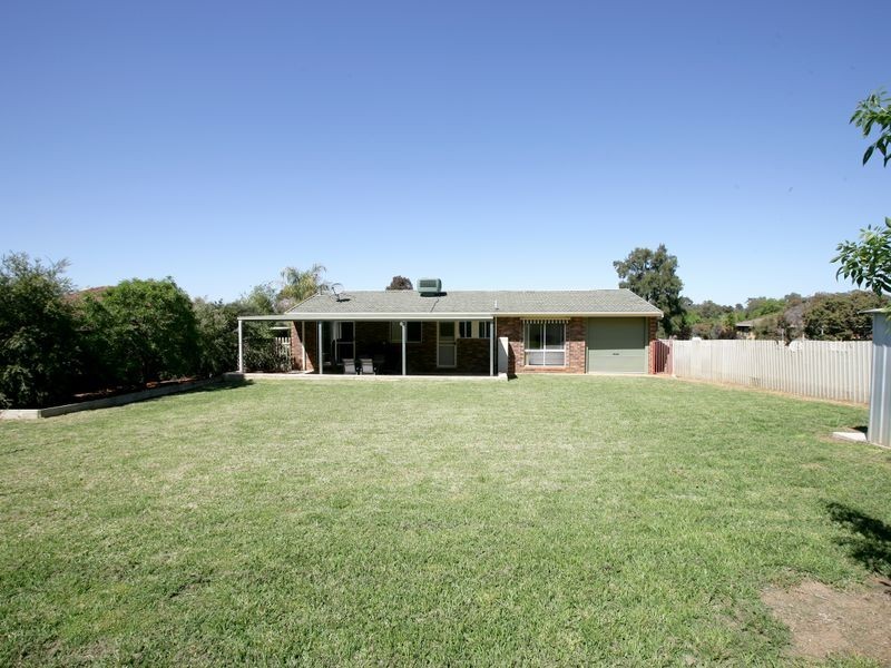 79 Pugsley Avenue, Estella NSW 2650