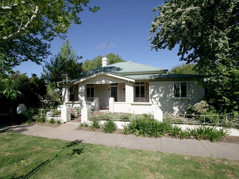30 Beckwith Street, Wagga Wagga NSW 2650