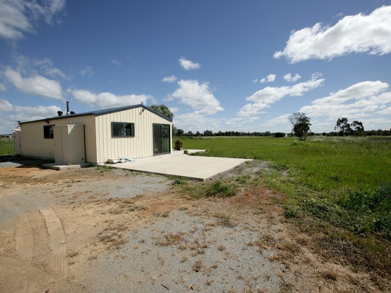 21-23 Menangle Street, Ganmain NSW 2702