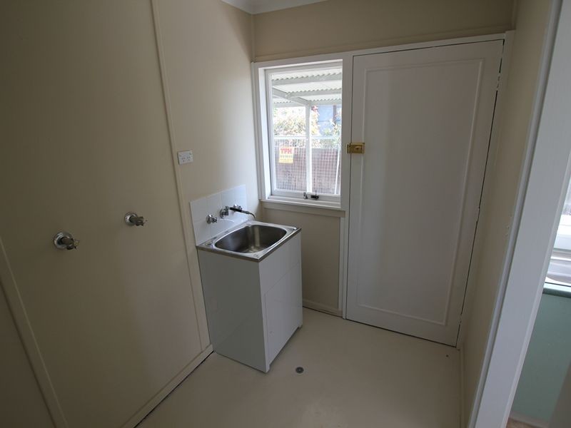 41 Ziegler Avenue, Kooringal NSW 2650