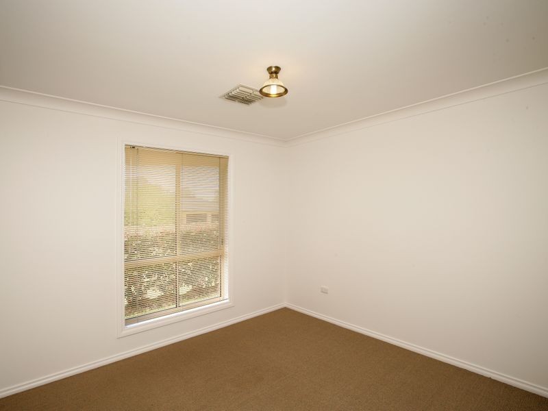 9 Grampian Place, Tatton NSW 2650