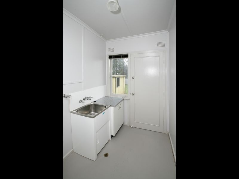 9 Sepik Road, Ashmont NSW 2650
