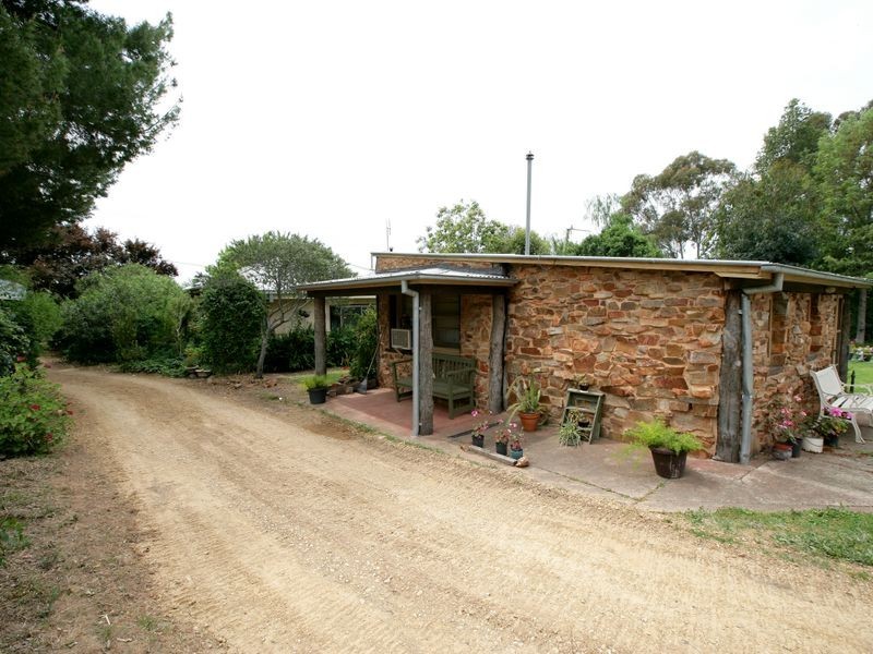 21 Benedict Avenue, San Isidore NSW 2650