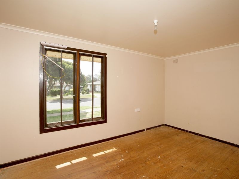 4 Blakemore Street, Ashmont NSW 2650