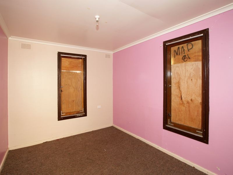 4 Blakemore Street, Ashmont NSW 2650