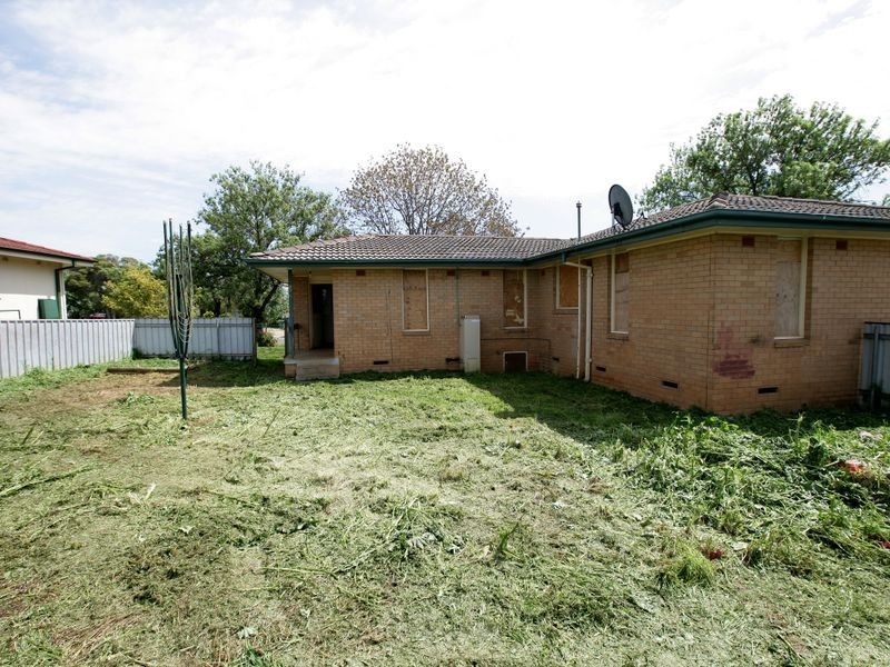 4 Blakemore Street, Ashmont NSW 2650