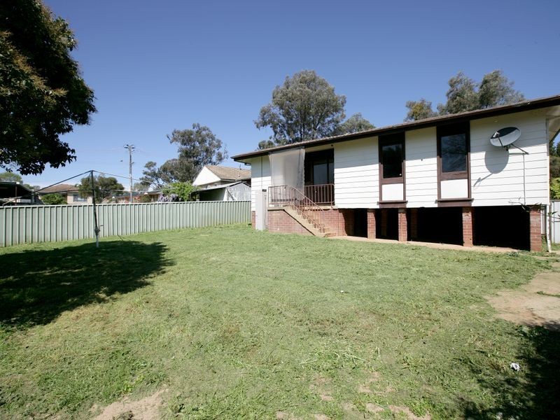 1 Connorton Avenue, Ashmont NSW 2650