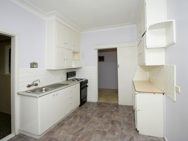 106a Macleay Street, Turvey Park NSW 2650