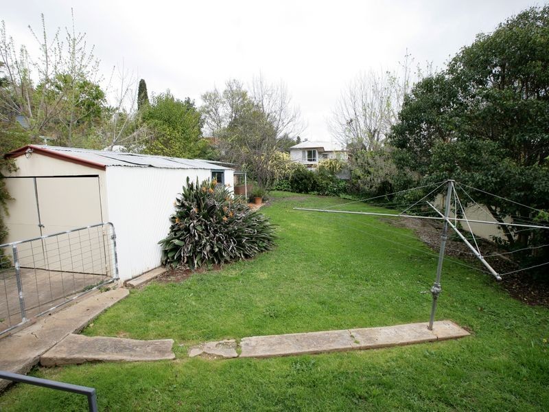 106a Macleay Street, Turvey Park NSW 2650