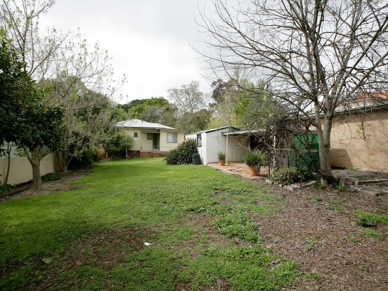 106a Macleay Street, Turvey Park NSW 2650