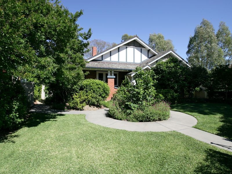 110 Tarcutta Street, Wagga Wagga NSW 2650