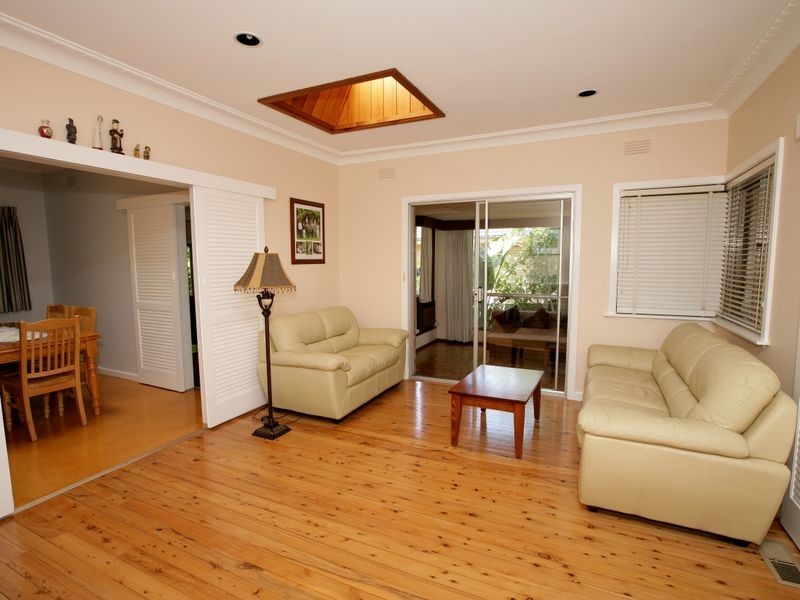 4 Acacia Street, Kooringal NSW 2650