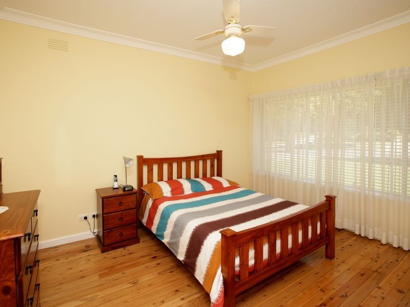 4 Acacia Street, Kooringal NSW 2650