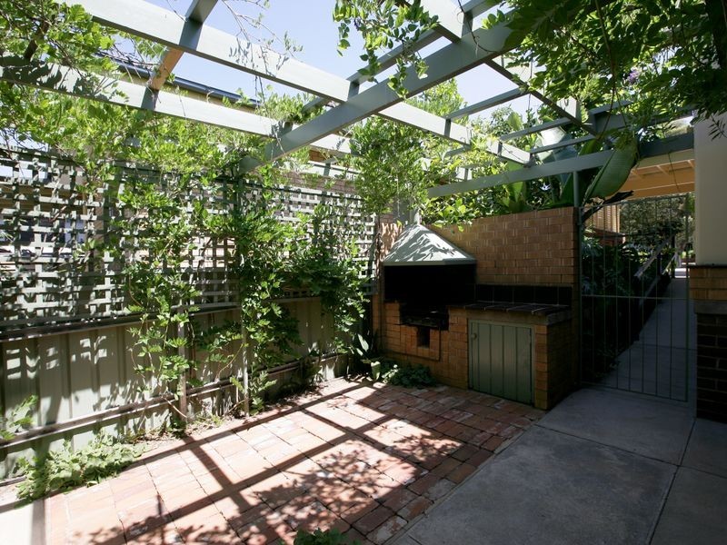 4 Acacia Street, Kooringal NSW 2650