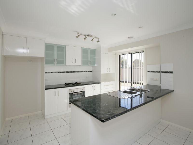 3 Barrima Drive, Glenfield Park NSW 2650