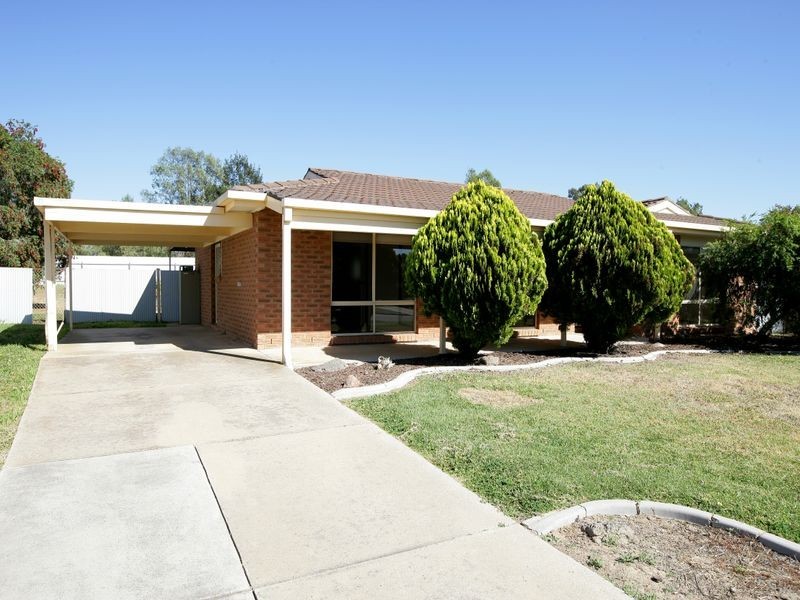 24 Wiradjuri Crescent, Wagga Wagga NSW 2650