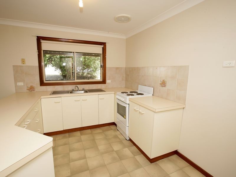 24 Wiradjuri Crescent, Wagga Wagga NSW 2650