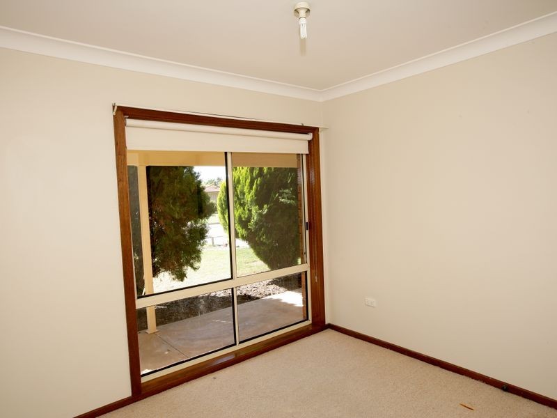 24 Wiradjuri Crescent, Wagga Wagga NSW 2650