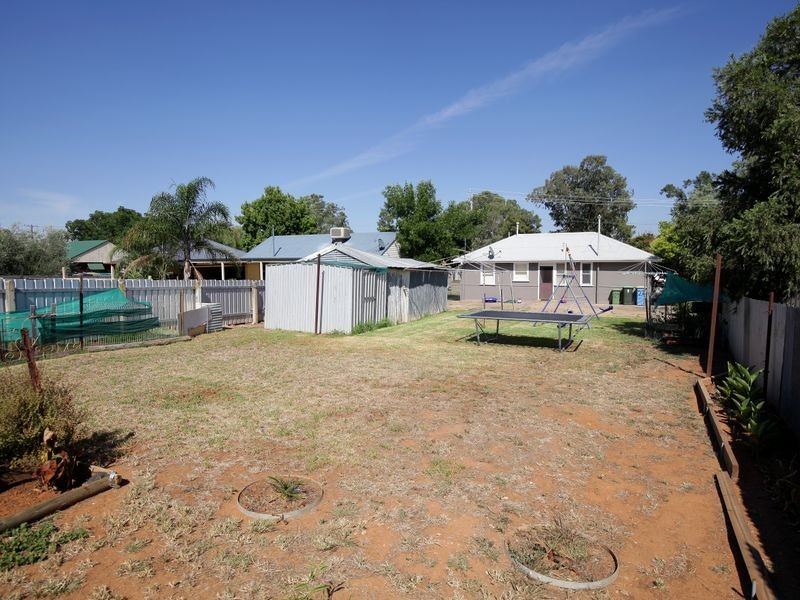 127 Bourke Street, Mount Austin NSW 2650