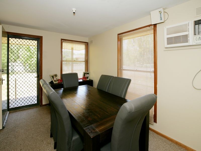 33 Callaghan Street, Ashmont NSW 2650