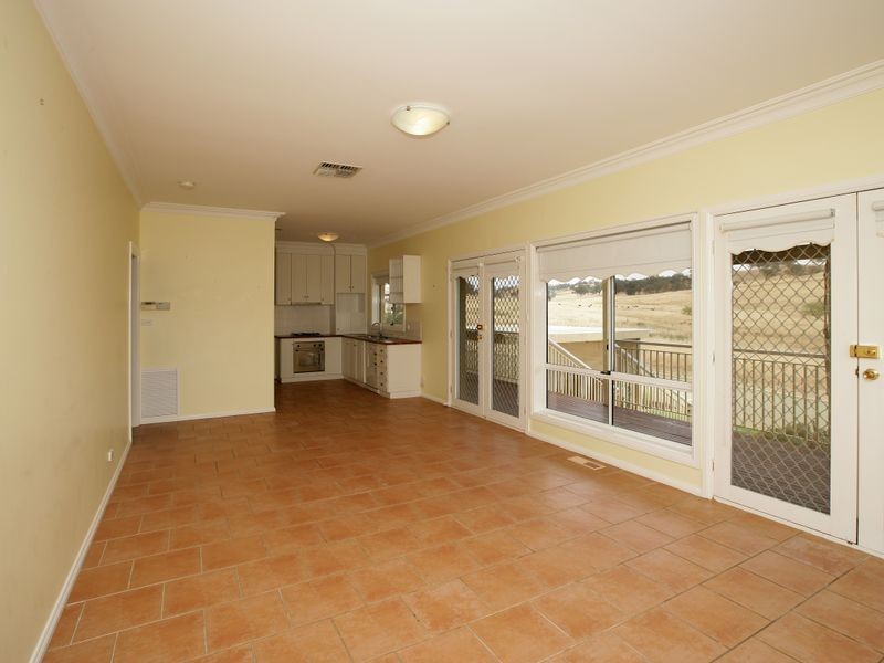 14 Hudson Drive, Lloyd NSW 2650
