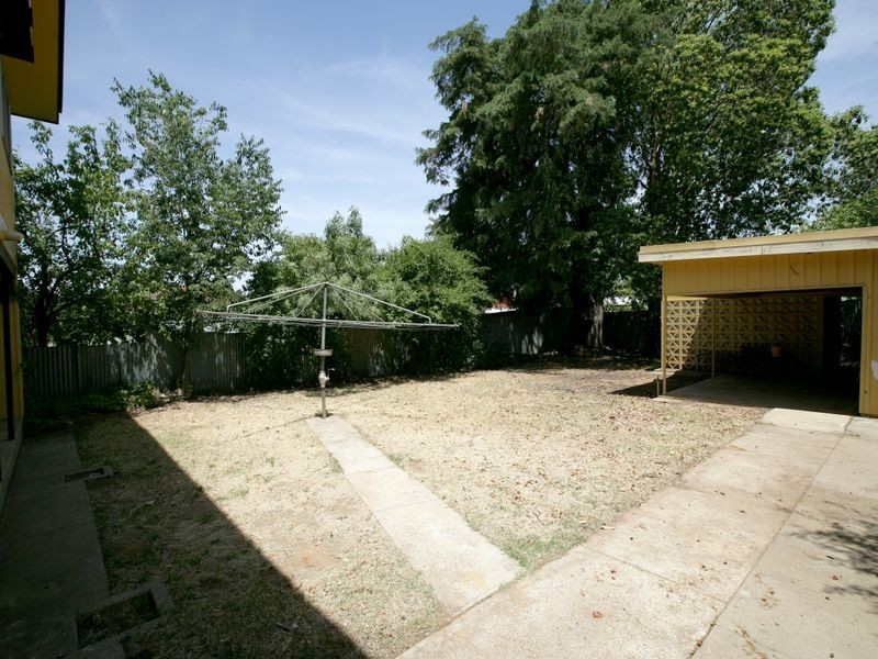 4 Alexander Street, Ashmont NSW 2650