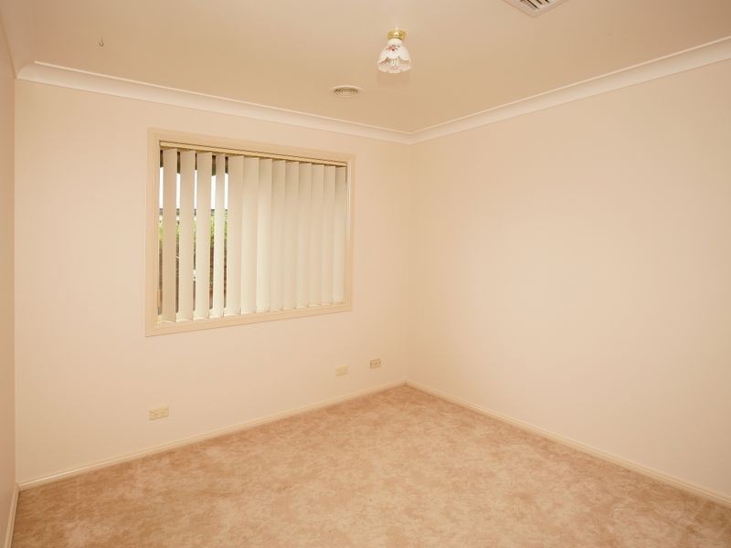 11 Fitzroy Street, Tatton NSW 2650