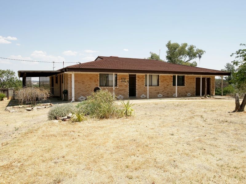 27-29 Gresham Street, Tarcutta NSW 2652